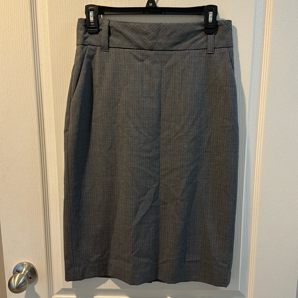 Super cute pencil skirt
